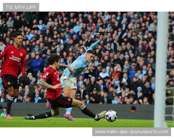 曼联争四前景依旧不明，战术调整成为关键