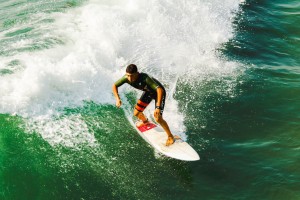 九游娱乐官方网站-哈兰德再创欧冠历史新纪录，曼城豪取三连胜，哈兰德代表两支球队参加欧冠