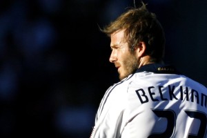 九游博彩-太阳防守问题被放大，杜兰特无力回天，杜兰特伤退勇士遭太阳16分逆转